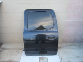 Toyota - 4 DOOR LEFT REAR DOOR SR5- 4D R